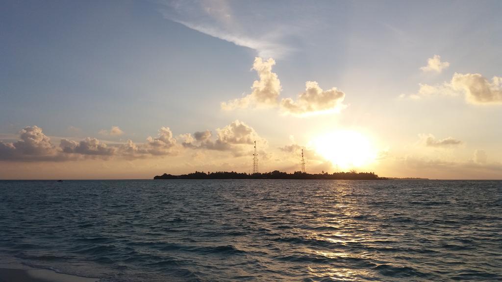 Holiday Garden Rasdhoo Hotel Exterior foto